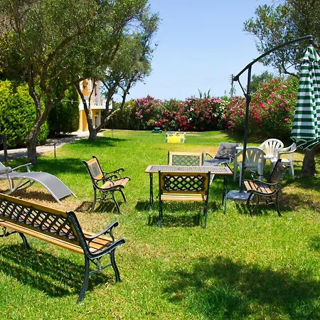 Aparthotel Petra 2*